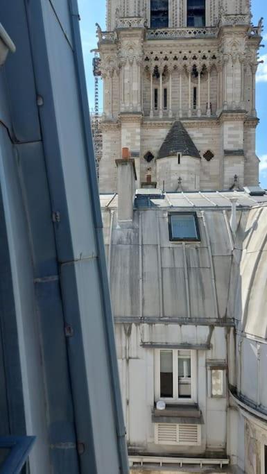 Duplex Notre-Dame De Paris Apartment Екстериор снимка