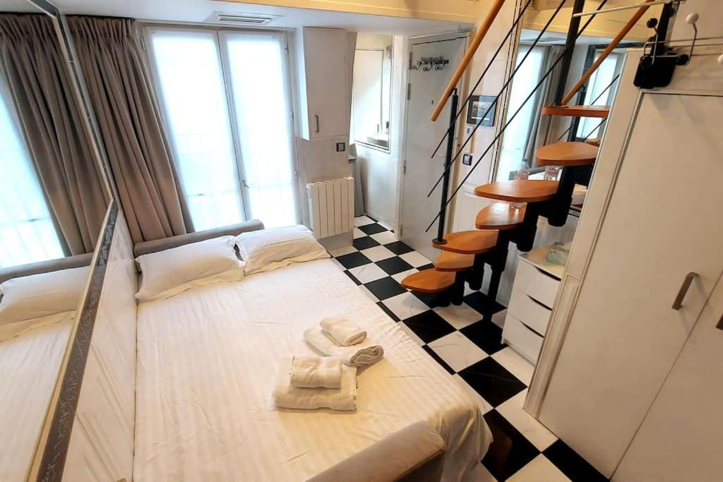 Duplex Notre-Dame De Paris Apartment Екстериор снимка